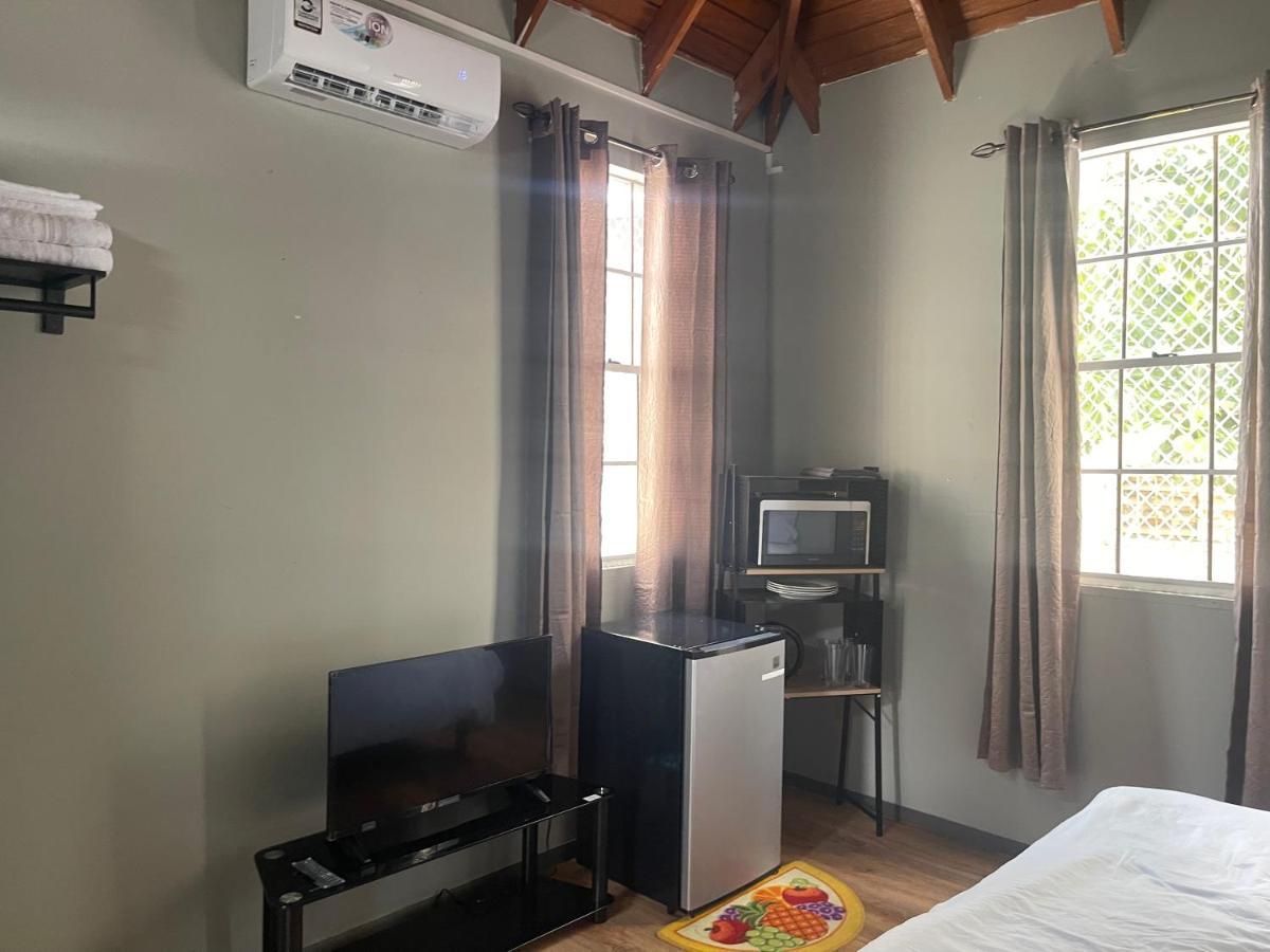 Jj Guest House Branns Hamlet Buitenkant foto
