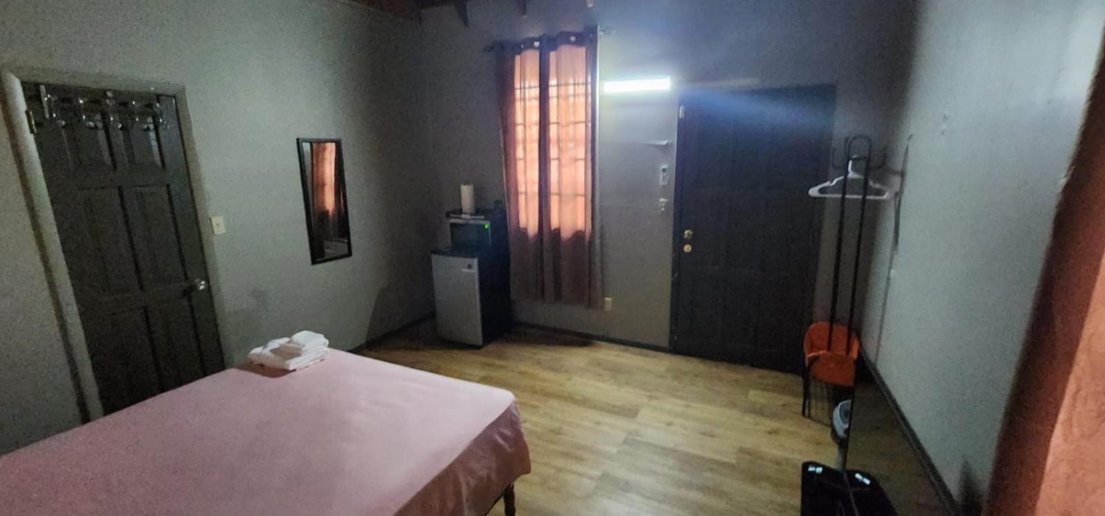 Jj Guest House Branns Hamlet Buitenkant foto